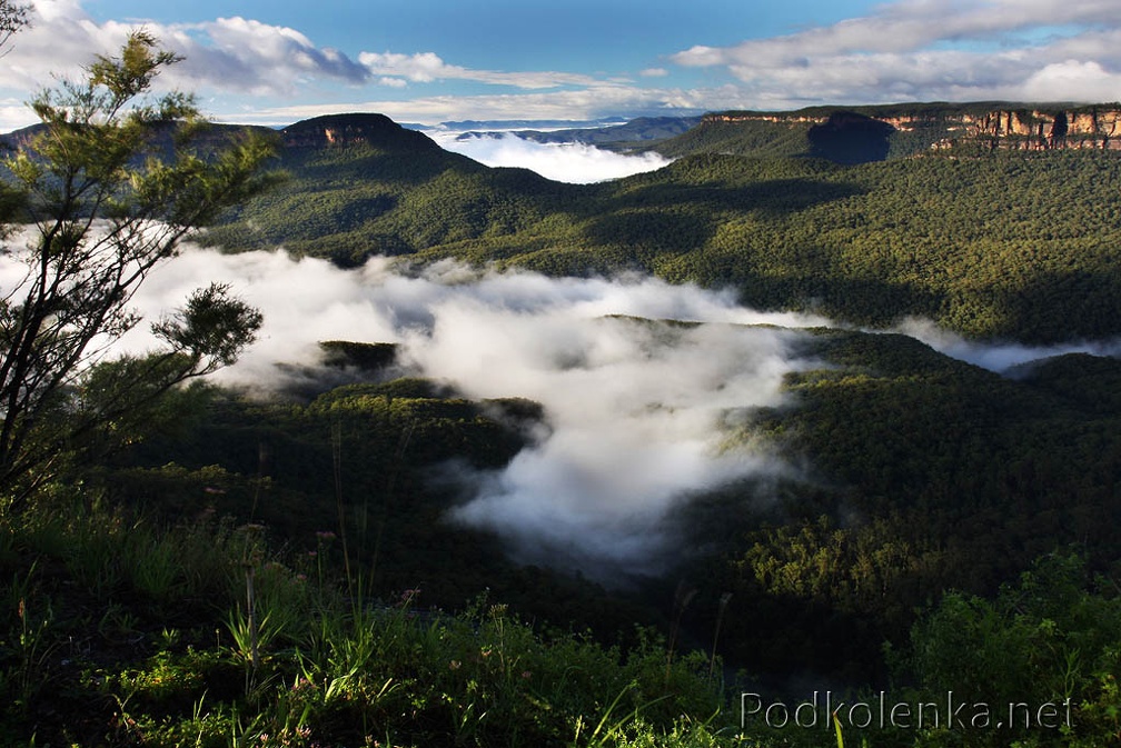 13_blue_mountains.jpg